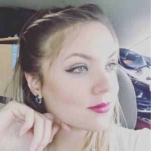 Meet your Posher, Isabella